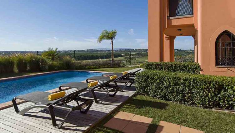 Amendoeira Golf terrace