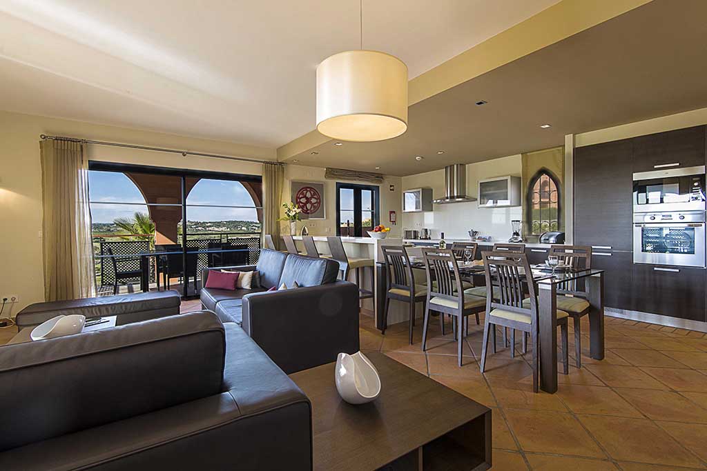 Amendoeira Golf Resort room