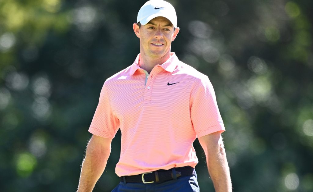 Rory mcilroy pink hot sale nike shirt